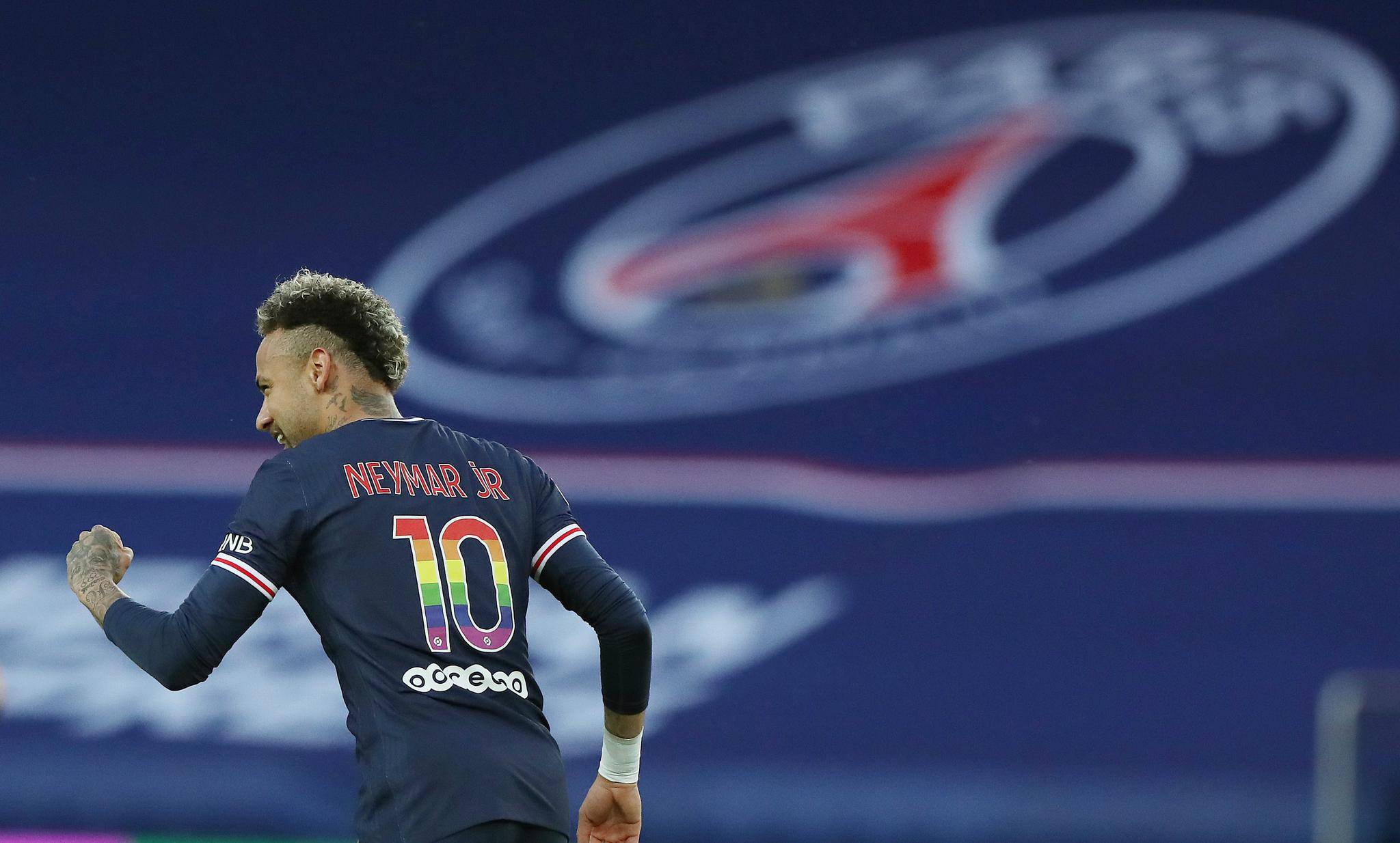 开云入口-窗口期托特纳姆再遭质疑：欧冠节点到来；赛场秩序良好；控场能力受关注-开云入口